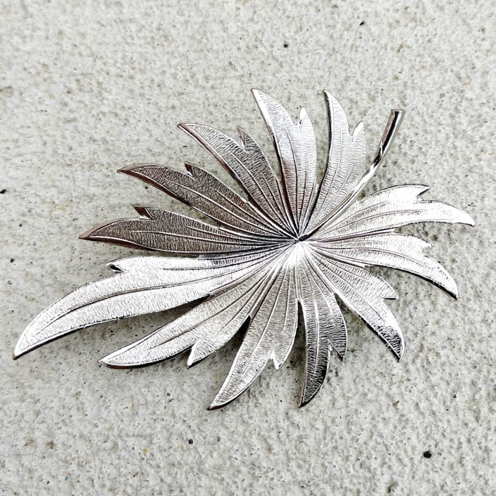 Vintage Silver Brooch Pin